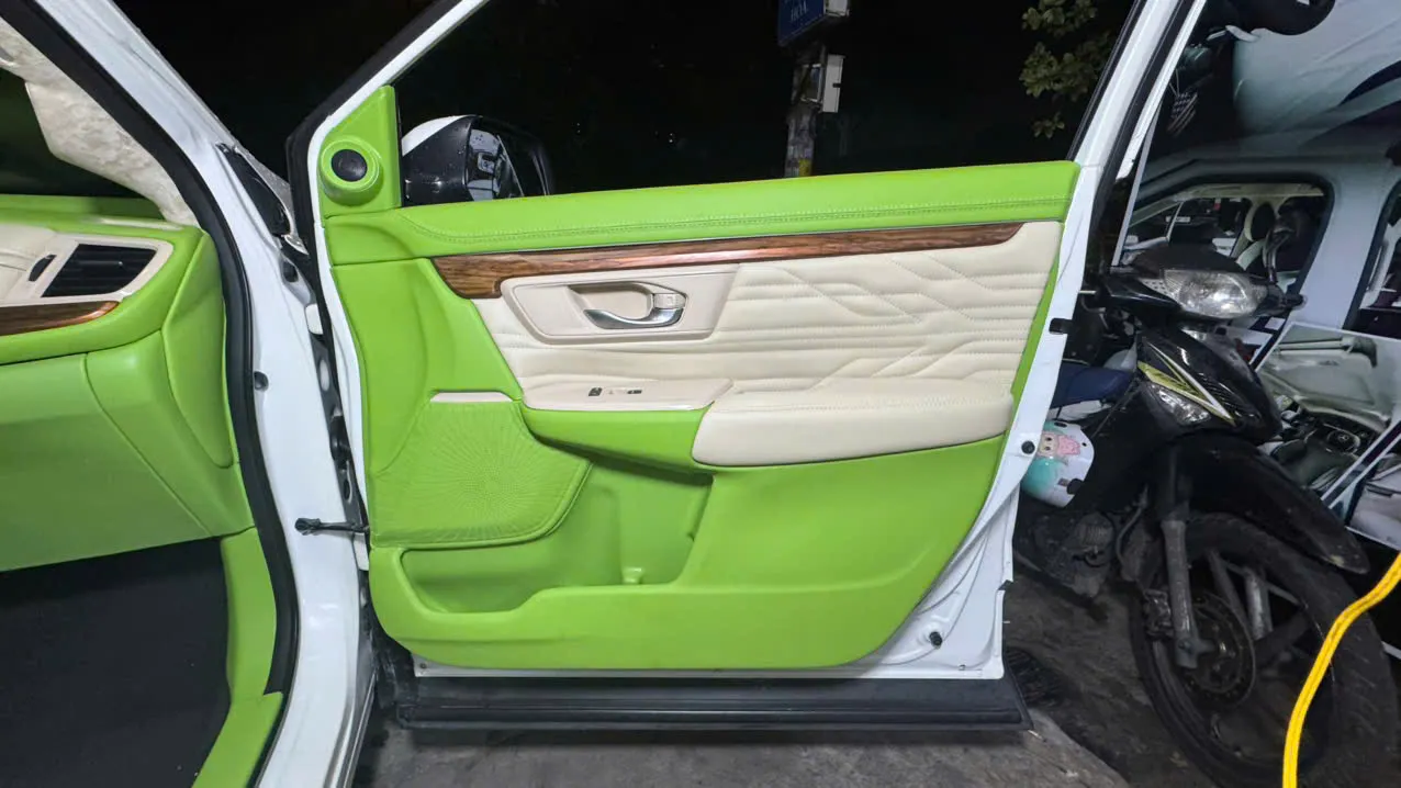 Chi tiết bọc da ghế Honda CR-V